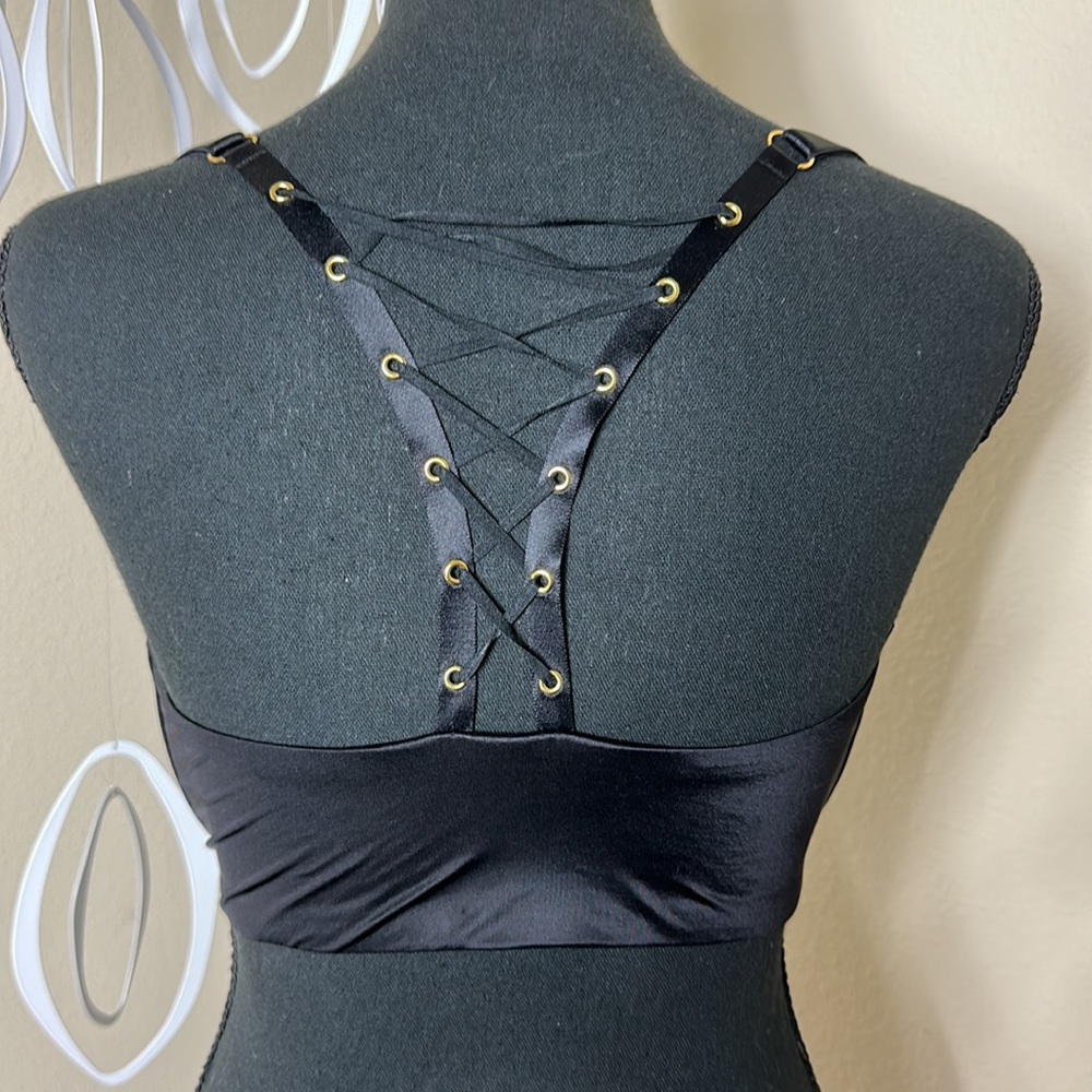NWT Victoria Secret Very Sexy Push Up Corset Bra (size 34DDD) Front Closure